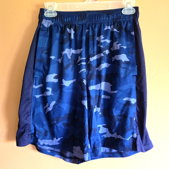Under Armour Blue Camouflage Athletic Shorts, S - Picture 1 of 4